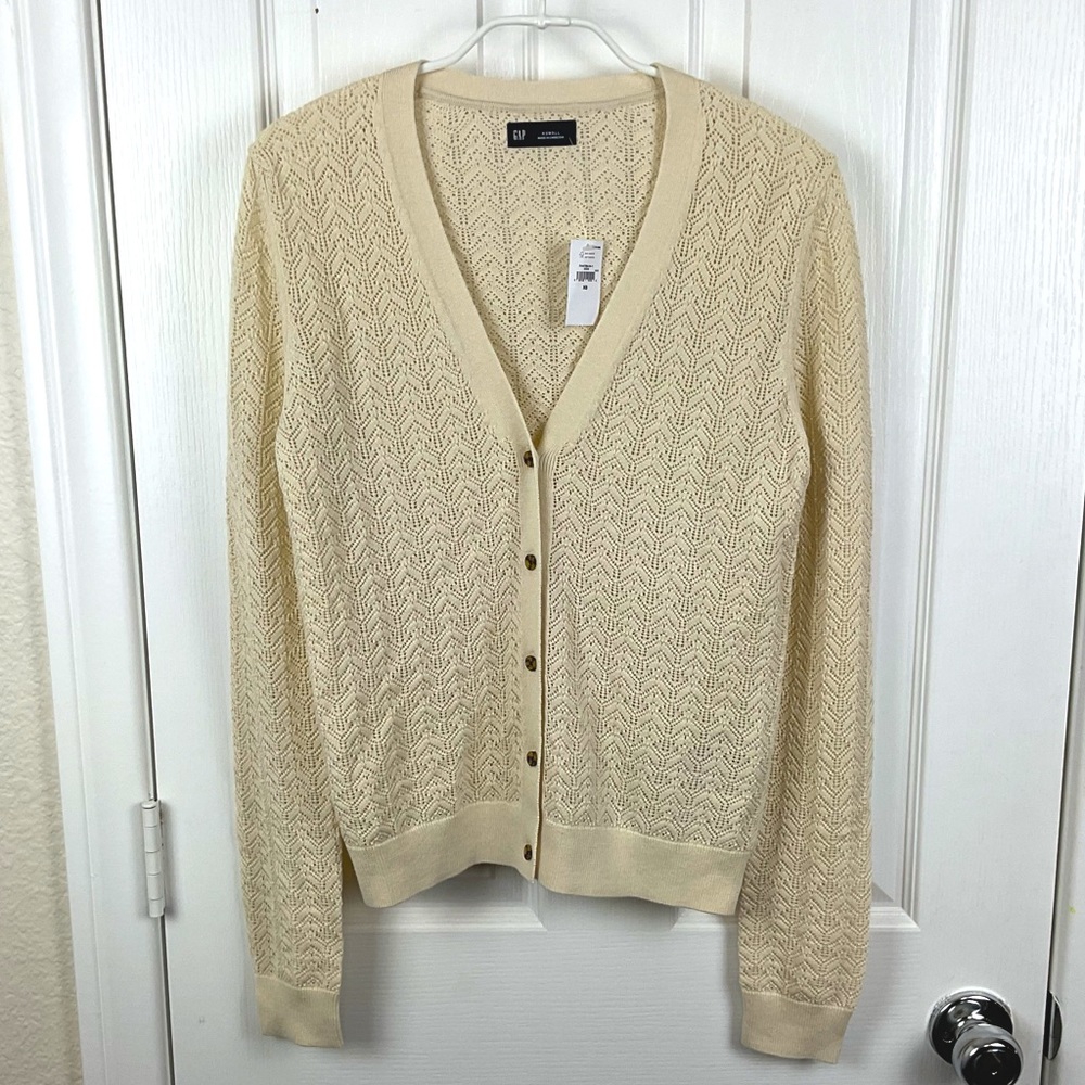 NWT Gap Soft Knit Pointelle Button Up Beige Cardigan Sweater, Size XS